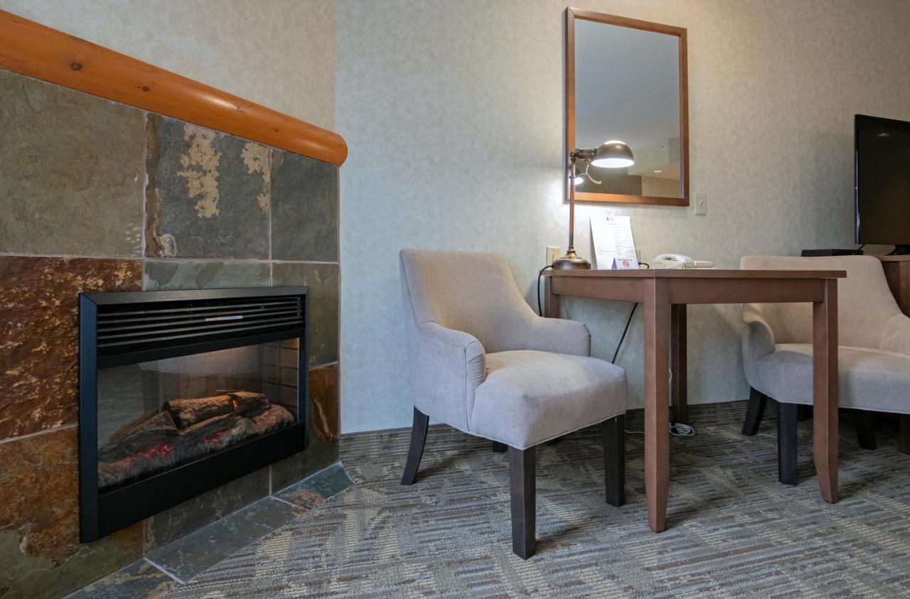 Best Western Plus Valemount Inn & Suites Exterior photo
